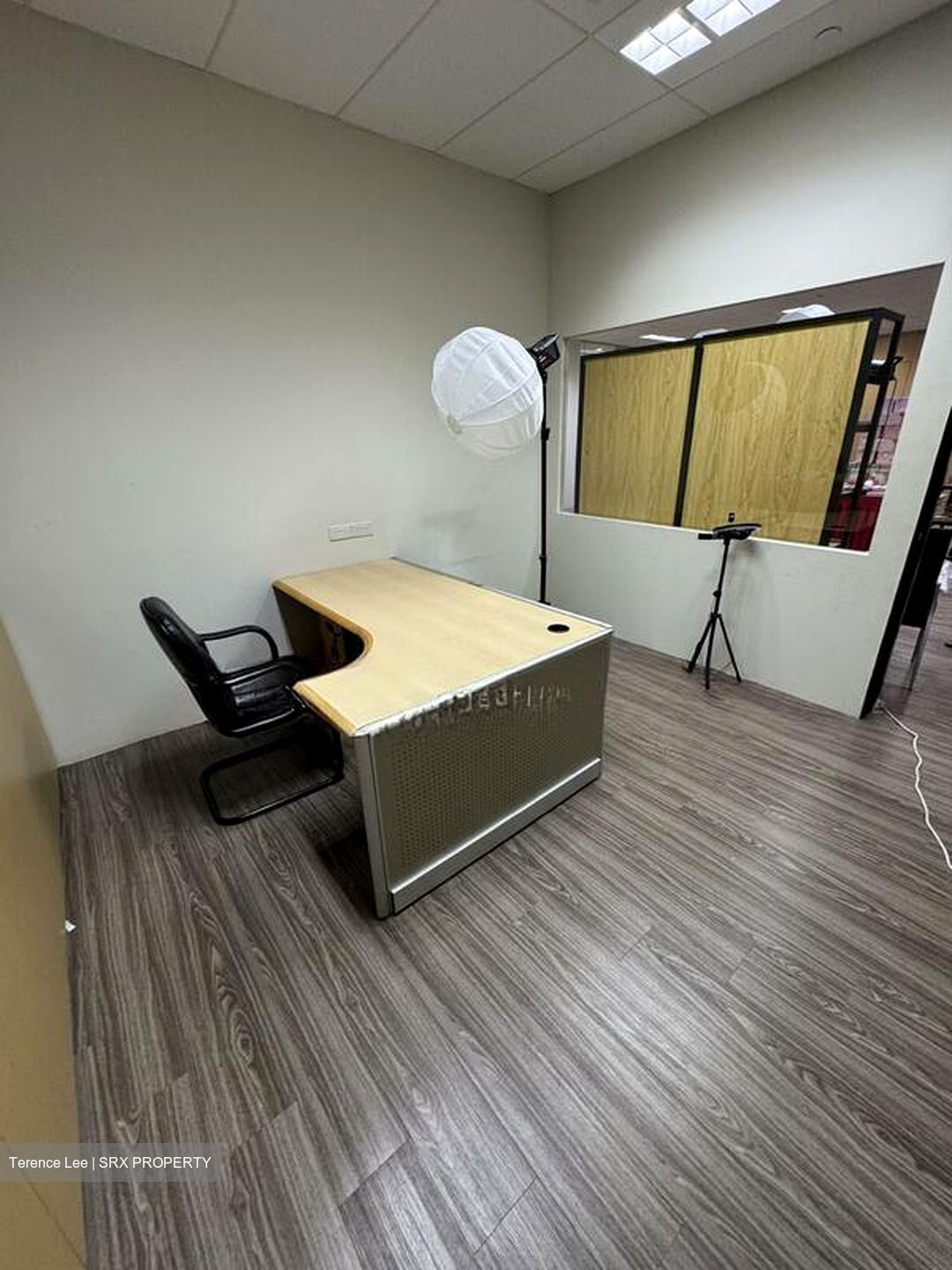 Senoko Loop (D27), Office #512647881